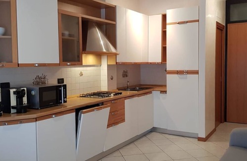 Jesolo Apartment | Unforgettable Stay at Appartamento Dalmazia n.10 with Ocean Views