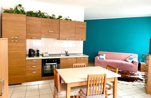 Tirano Apartment | Guest Rated 9.4: Family-Friendly Appartamento Decanter