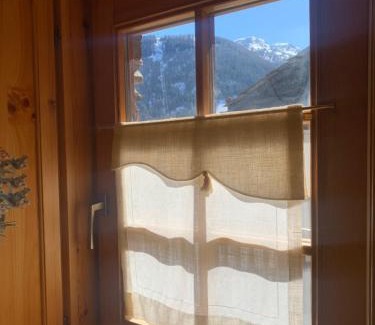 La Thuile Apartment | Discover Appartamento del Lele: Guest Rated 8.7/10