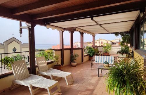Piraino Apartment | Inviting Appartamento del Mare Gliaca with Ocean View & Terrace