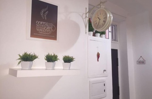 Naples City Centre Apartment | Pet-Friendly Appartamento del Purgatorio - 4-Star Perfection