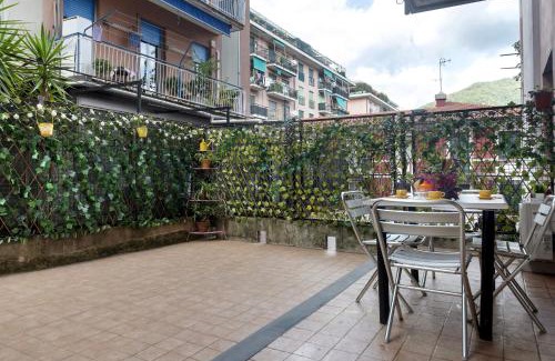 Rapallo Apartment | Relax at Denis: 4-Star Oceanfront Retreat with Pet-Friendly Perks