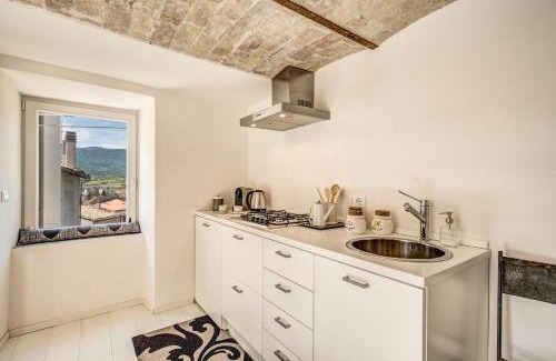 Rocca di Mezzo Apartment | Elegant Design Apartment with Mountain Views & Child Friendly