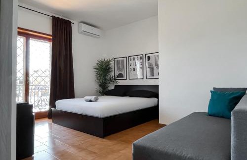 Zona XVI Torrenova House | Stylish Appartamento di design: Pet & Child Friendly Stay
