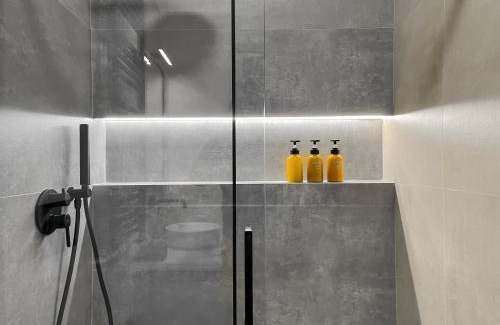 Zona XVI Torrenova House | Stylish Appartamento di design: Pet & Child Friendly Stay