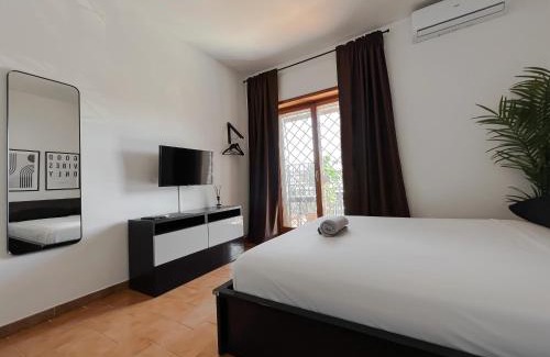 Zona XVI Torrenova House | Stylish Appartamento di design: Pet & Child Friendly Stay