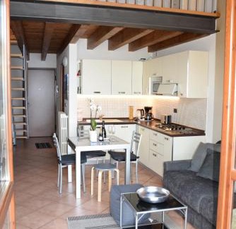 Gardola Apartment | Experience Appartamento Elisabetta: Family & Pet Friendly Stay