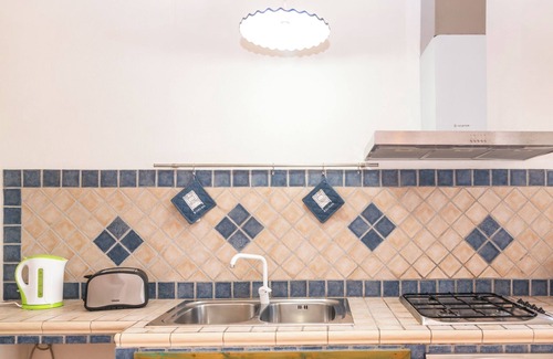 Monte Petrosu Apartment | Relaxing Stay at Appartamento Est with Shared Pool