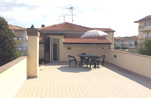 Marina di Cecina Apartment | Family-Friendly Appartamento Filippo with Great Reviews