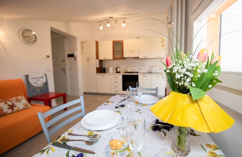 Lugana Apartment | Exceptional Appartamento Garden Ville with Pool & Spa