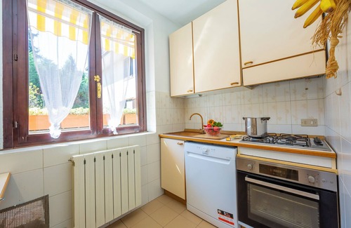 Stresa Apartment | Gaya Apartment in Stresa Center: Pet Friendly & Spa Amenities