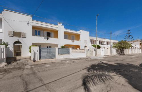 Torre dell'Orso Apartment | Pet-Friendly Appartamento Giade: 4-Star Excellence Awaits
