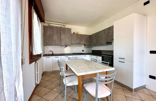 Lido di Jesolo Apartment | Family-Friendly Appartamento Ginevra with Ocean Views