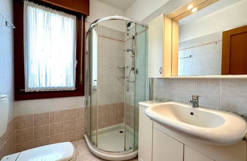 Lido di Jesolo Apartment | Family-Friendly Appartamento Ginevra with Ocean Views