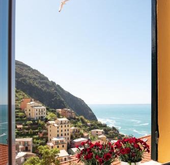 Riomaggiore Apartment | Family-Friendly Appartamento Giovanna with High Guest Ratings