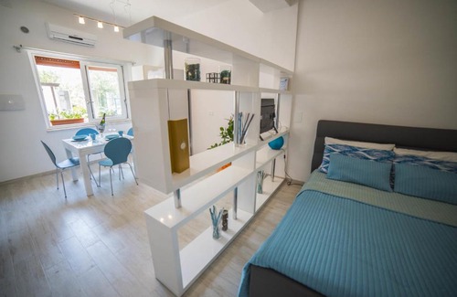 Mazzeo Apartment | Discover Appartamento Giovanni Verga – Guest Rated 9/10