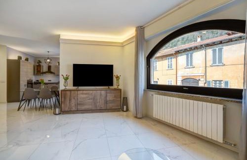 Solcio Apartment | Discover Appartamento Golfo di Solcio: Family-Friendly Retreat