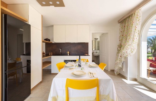Pittuini House | Discover 1915 Appartamento I Tarocchi Deluxe - Family-Friendly Stay