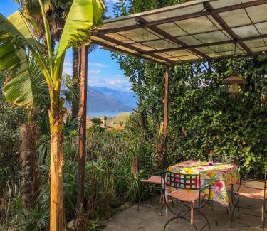 Porto Valtravaglia Apartment | Family-Friendly Appartamento Ibisco with High Guest Ratings