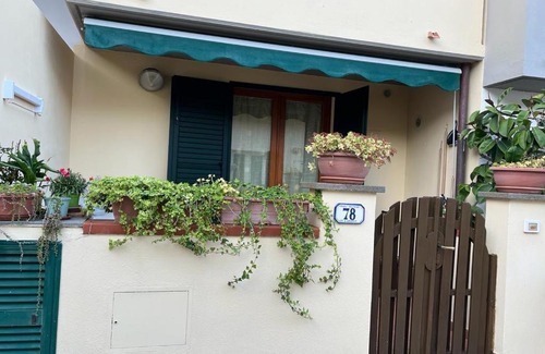 Seccheto Apartment | Family-Friendly Getaway at Appartamento il Giglio - 9/10!