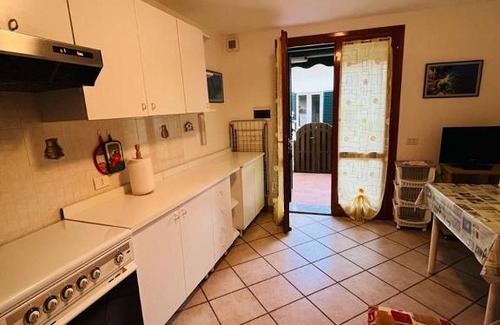 Seccheto Apartment | Family-Friendly Getaway at Appartamento il Giglio - 9/10!
