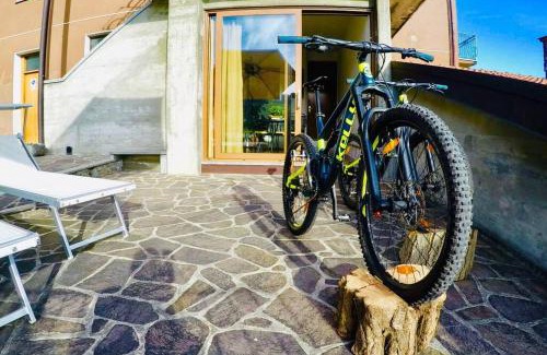 Vignola Apartment | Ideal Family Retreat at Appartamento Il Girasole, Lago di Como