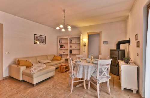 Prabione Apartment | Explore Appartamento Il Gufo - Rated 9.4/10, Pet Friendly