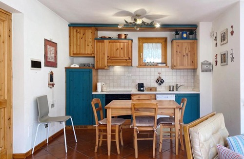 Ponte di Legno Apartment | Discover Appartamento il Sole: Pet-Friendly & Accessible Stay