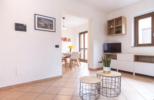 Luvinate Apartment | Serene Apartment Surrounded by Nature - Family & Pet Friendly