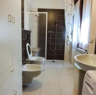 Vinchiaturo Apartment | Central Apartment: Guest Rated 9.7 & Family-Friendly