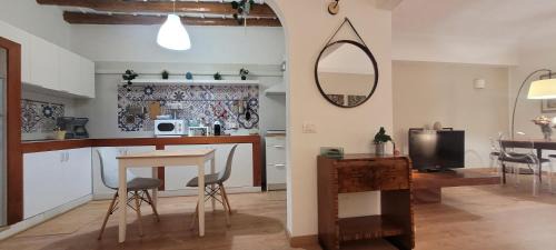 Castellammare Vucciria Apartment | Discover Titi's Place: Guest Rated 9.4/10 for Comfort