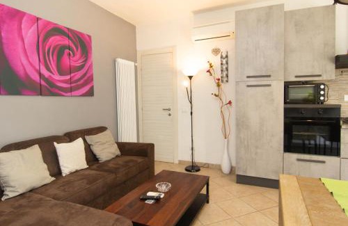 Il Romito Apartment | Minimalist Apartment with Family and Pet-Friendly Perks