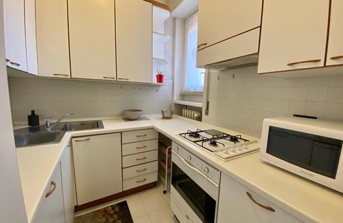Sesto Calende Apartment | Delightful Apartment with Child-Friendly Amenities