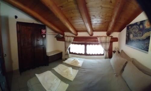 Corgnolaz Apartment | Scenic Apartment with Valley Views - Rated 9.4/10