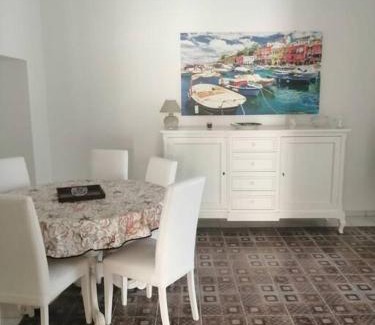 Forio House | Cozy Appartamento Incantevole with Oceanfront Views in Forio