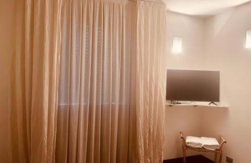Piacenza Apartment | Elegant Apartment in Piacenza with Hot Tub & High Ratings