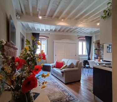 Cortona Old Town Apartment | Charming Appartamento Io e Te in Historic Cortona