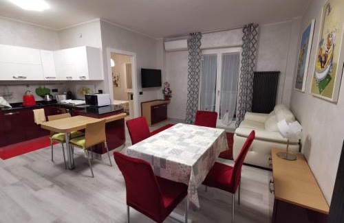 Vallecrosia Apartment | Pet-Friendly Appartamento IRIS in Vallecrosia - 9.7/10 Rating