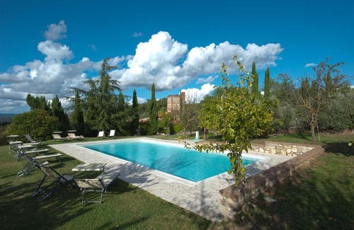 Sicelle Apartment | Accessible Appartamento 510: Family-Friendly Comfort Awaits