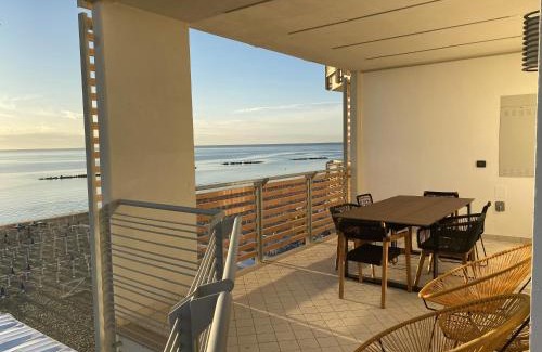 Roseto degli Abruzzi Apartment | Oceanfront Apartment with Terrace & Pet-Friendly Amenities