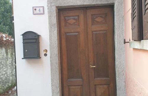 Santa Maria Maggiore Apartment | Stunning Appartamento Dimora in Piazza - Child-Friendly Retreat