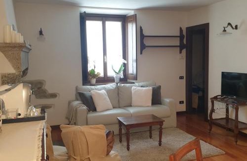 Santa Maria Maggiore Apartment | Stunning Appartamento Dimora in Piazza - Child-Friendly Retreat