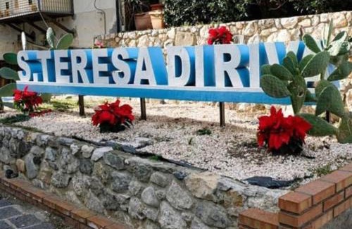 Santa Teresa di Riva House | Appartamento al mare