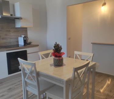 Cisterna di Latina Apartment | Family-Friendly Stay at Appartamento Jlenia with Kitchen