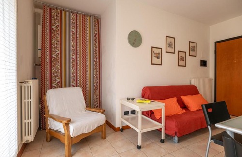 Iseo Apartment | Discover Appartamento l'Infinito: Family-Friendly Retreat