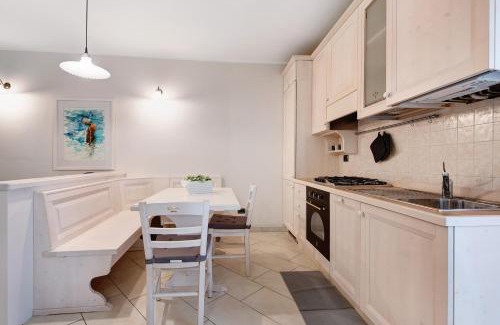 Vallio Terme Apartment | Pet-Friendly Appartamento La Corte del Pozzo for Families