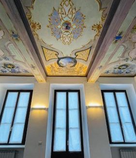 Oleggio Apartment | Family-Friendly Getaway at Appartamento La Corte - 9.7 Rating