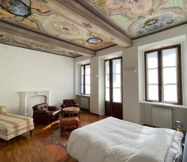 Oleggio Apartment | Family-Friendly Getaway at Appartamento La Corte - 9.7 Rating
