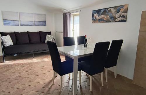 Lake Bracciano Apartment | Child-Friendly Retreat: Appartamento la Casa di Mary