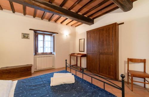 Cortona House | Inviting Appartamento La Loggetta with Pool & Pet-Friendly